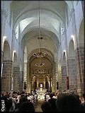 Klassizistisches Kirchenschiff mit Blick zum Chor